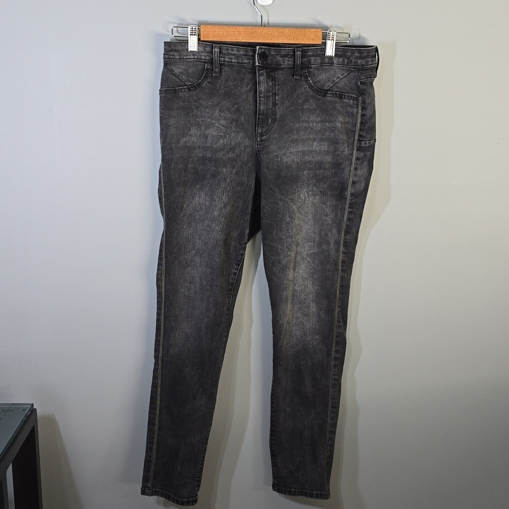 Jennifer Lopez Jeans Women's Size 14 Grey Sculpt Super Skinny Side Stripe Accent